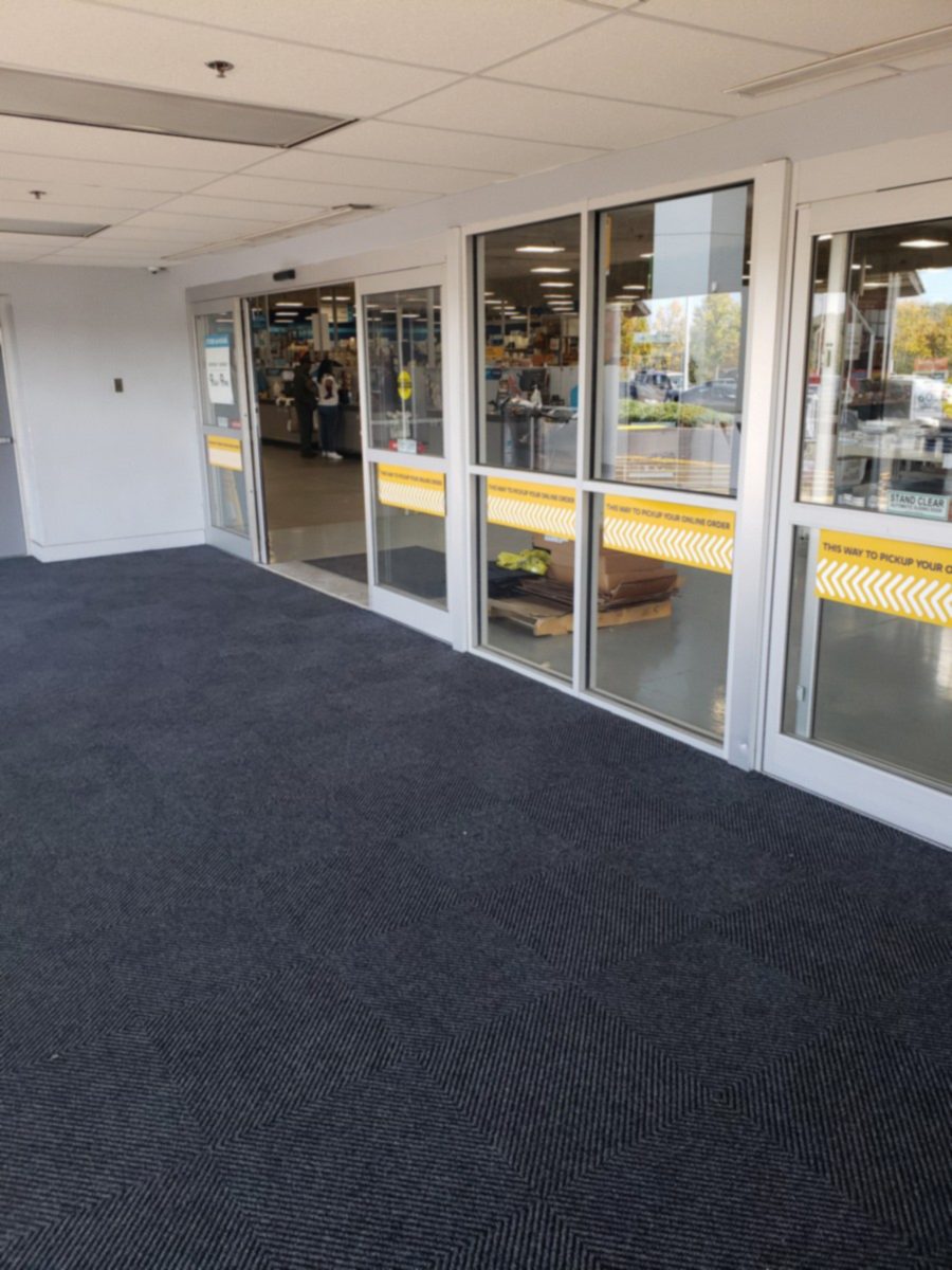 Dominator Retail vestibule