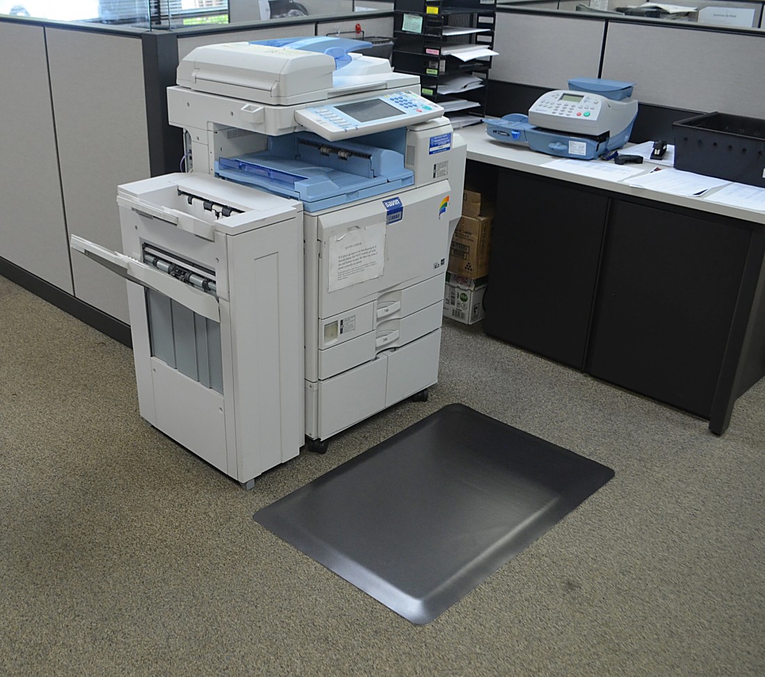 Luxury Step Office workstation