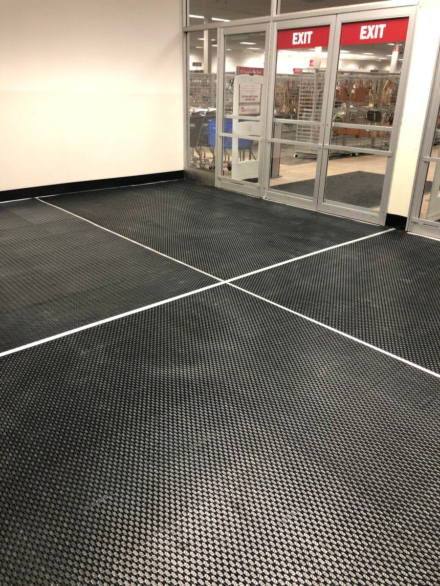 Snap Trax Tile Store entrance